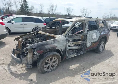 2021 Jeep Grand Cherokee L Limited 4X4 from USA, damaged, VIN 1C4RJKBGXM8190035